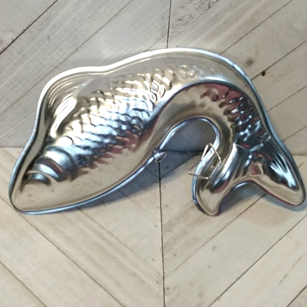Vintage Fish Mold or Decor In Silver Tin
